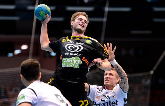 Sävehofs Eric Forsell-Schefvert laddar för skott