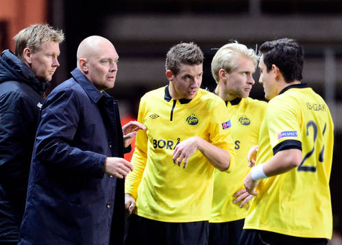 Elfsborgs tränare Klas Ingesson pratar med Elfsborgs