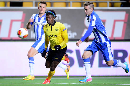 Elfsborgs Mohamed Bangura och Esbjergs Kian Hansen