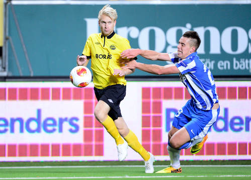 Elfsborgs Johan Larsson och Esbjergs Jonas Knudsen