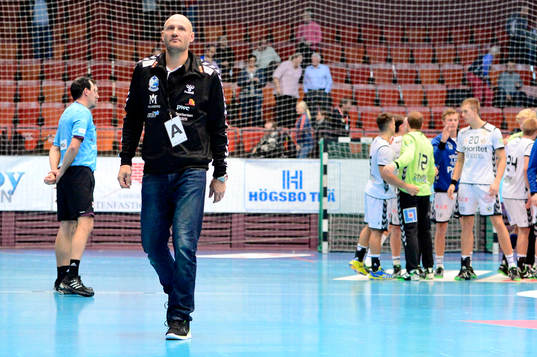 Kristianstads tränare Ola Lindgren deppar