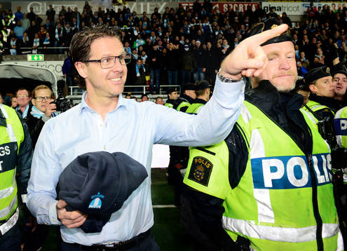 Malmös tränare Rikard Norling jublar