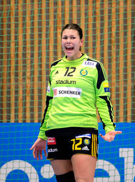 Sävehofs målvakt Filippa Idéhn jublar