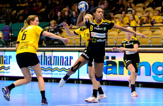 Sävehofs Jamina Roberts laddar för skott