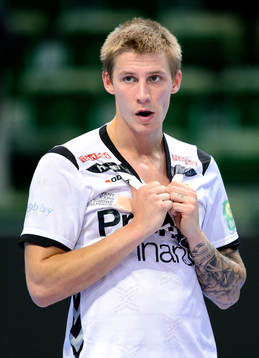 Redbergslids Linus Arnesson deppar