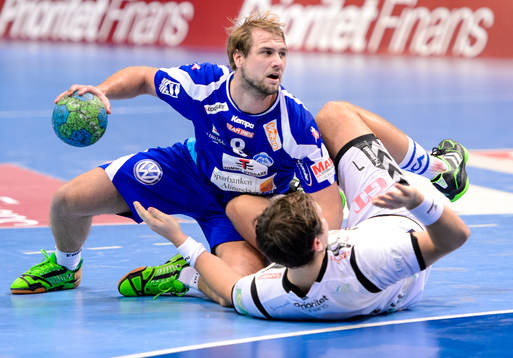 Alingsås Glenn Andersson i närkamp på golvet med