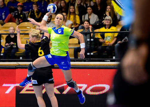Krim Mercators Piedade de Oliveira hoppar mot mål