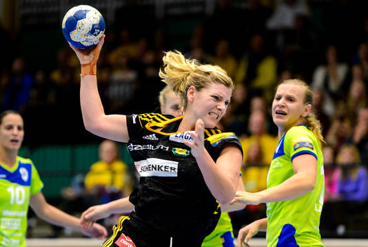 Sävehofs Frida Tegstedt laddar för skott