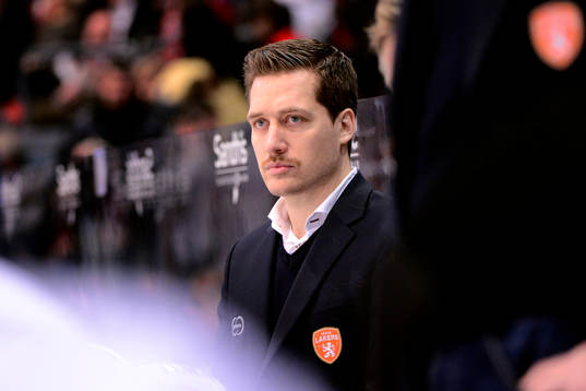 Växjös tränare Sam Hallam