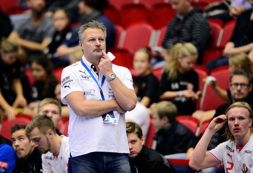 Drotts tränare Ulf Sivertsson.under handbollsmatchen i