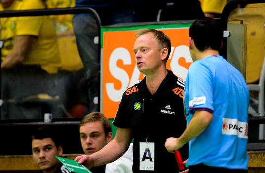 Sävehofs tränare får rött kort