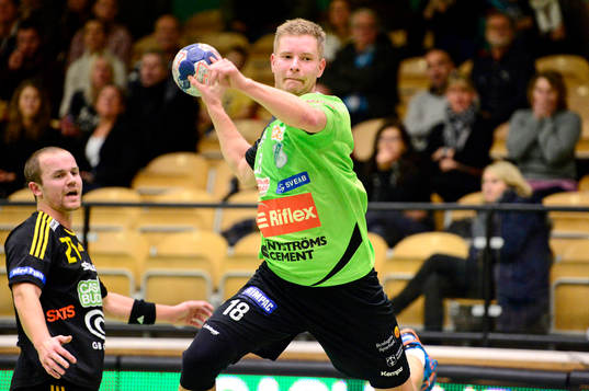 Rimbos Jeff Tollbring skjuter