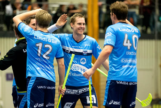 Warbergs Erik Svensson jublar