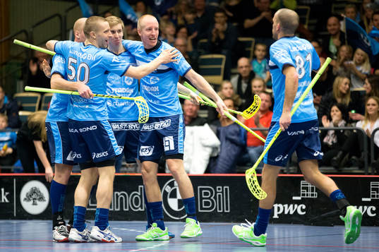 Warbergs Simon Palmén firar