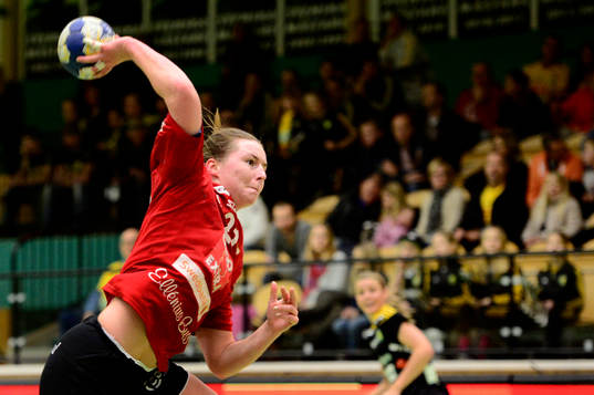 Skånelas Viktoria Högström Unell skjuter