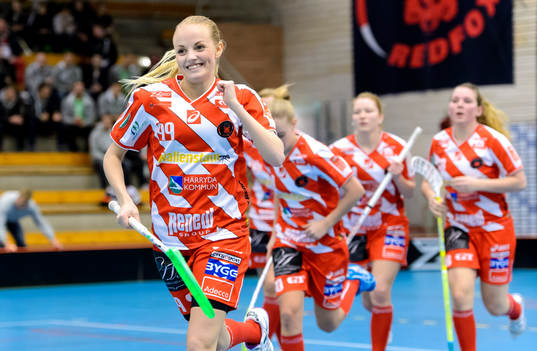 Pixbos Lisa Andebratt jublar