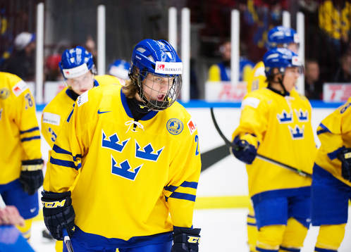 Sveriges Anton Karlsson värmer upp