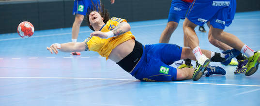 Sveriges Andreas Nilsson i handbollslandskampen mellan
