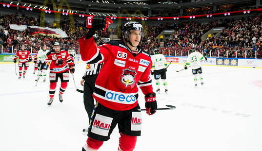 Malmö Redhawks Robin Alvarez jublar