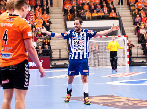 Skövdes Kristian Svensson  visar missnöje