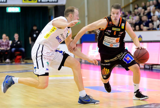 Södertäljes Jesper Andersson och Borås Roope Ahonen