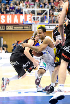 Södertäljes John Roberson