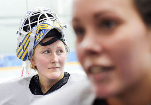 Bläddra bland fler bilder av OS 2014, Ishockey, Damkronorna, träning