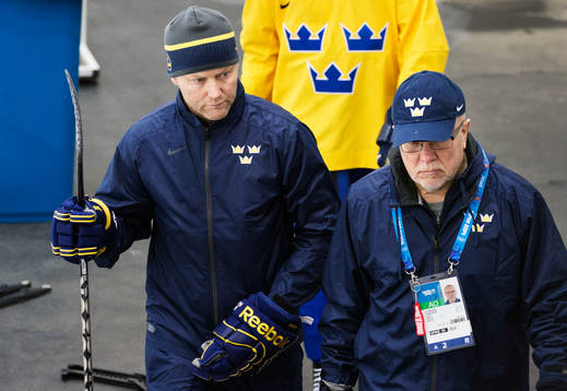 Förbundskapten Niclas Högberg och assisterande tränare