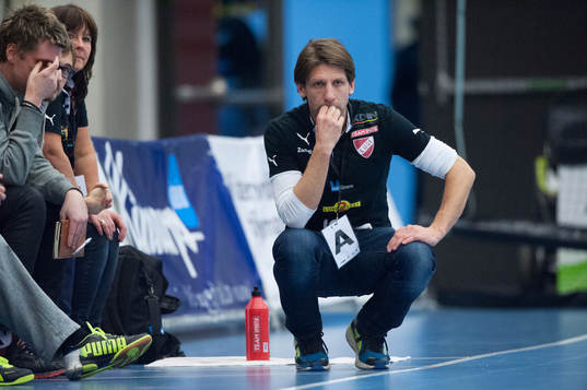 Lugis tränare Tomas Axnér och Johan Zanottimatchen i
