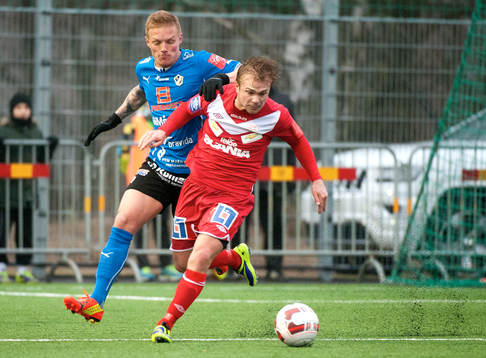 Halmstads Gudjon Baldvinsson och Assyriska Christopher