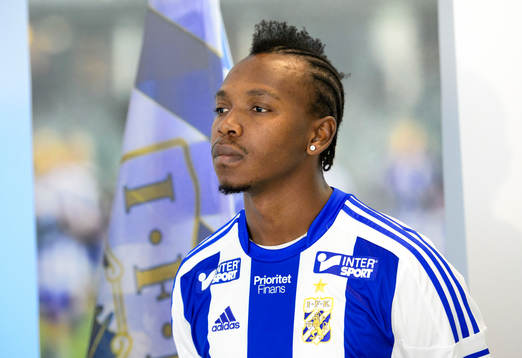 IFK Göteborg presenterar nyförvärvet May Mahlangu på en
