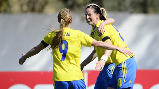 Lotta Schelin jublar