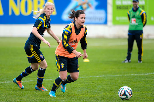 Bläddra bland fler bilder av Fotboll, Dam, Algarve Cup, Sverige, Träning
