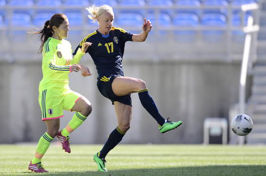 Caroline Seger och Sawa Homare
