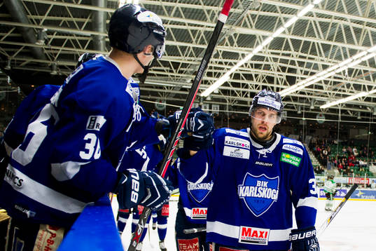 Karlskogas Martin Sandgren jublar