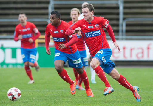 Helsingborgs Arnor Smarason i matchen i Svenska Cupen
