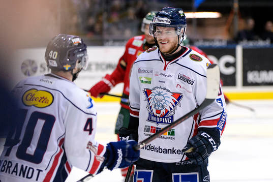Linköpings Jonas Almtorp jublar