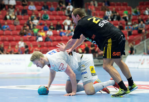 Sävehofs Tobias Albrechtson trycker ner Drotts Philip