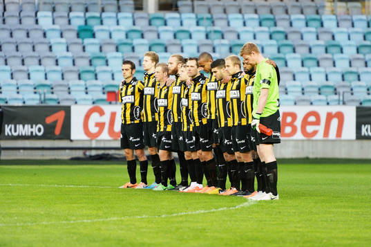 Häckens spelare i en tyst minut