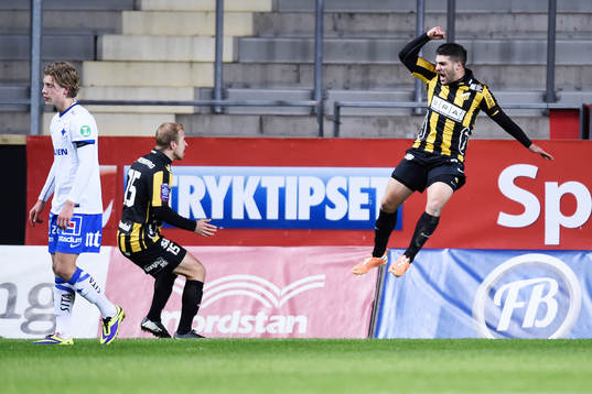 Häckens Moestafa El Kabir  jublar