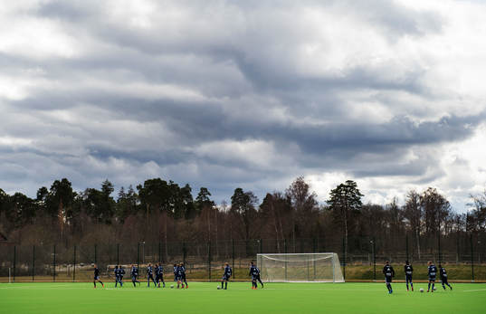 Spelare värmer upp