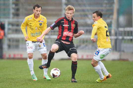 Falkenbergs Anton Wede och Brommapojkarnas Gustav Sandberg