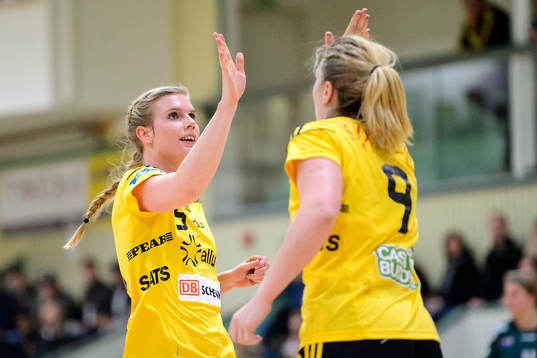 Sävehofs Jenny Alm jublar