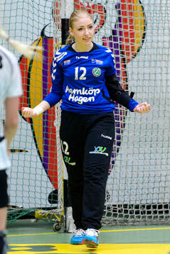 Önnereds målvakt Amanda Berg jublar