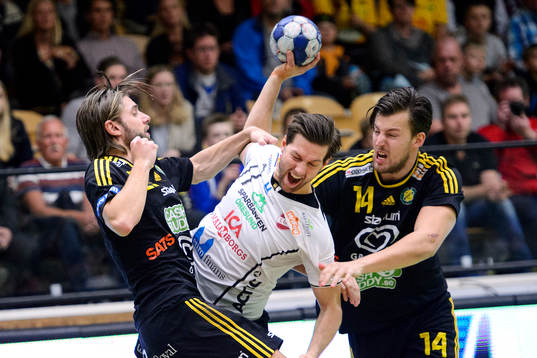 Sävehofs Viktor Ottosson och Mattias Thynell försvarar