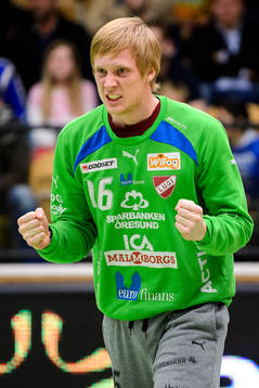 Lugis målvakt Johan Larsson jublar