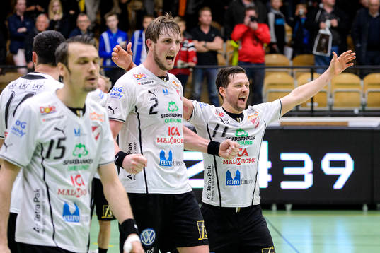 Lugis Jakob Wickman Modigh och Anders Hallberg jublar