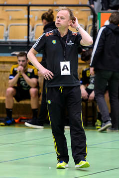 Sävehofs tränare Magnus Johansson deppar