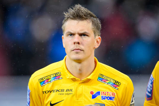 Falkenbergs Daniel Johansson innan fotbollsmatchen i