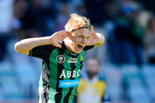 GAIS Linus Tornblad firar